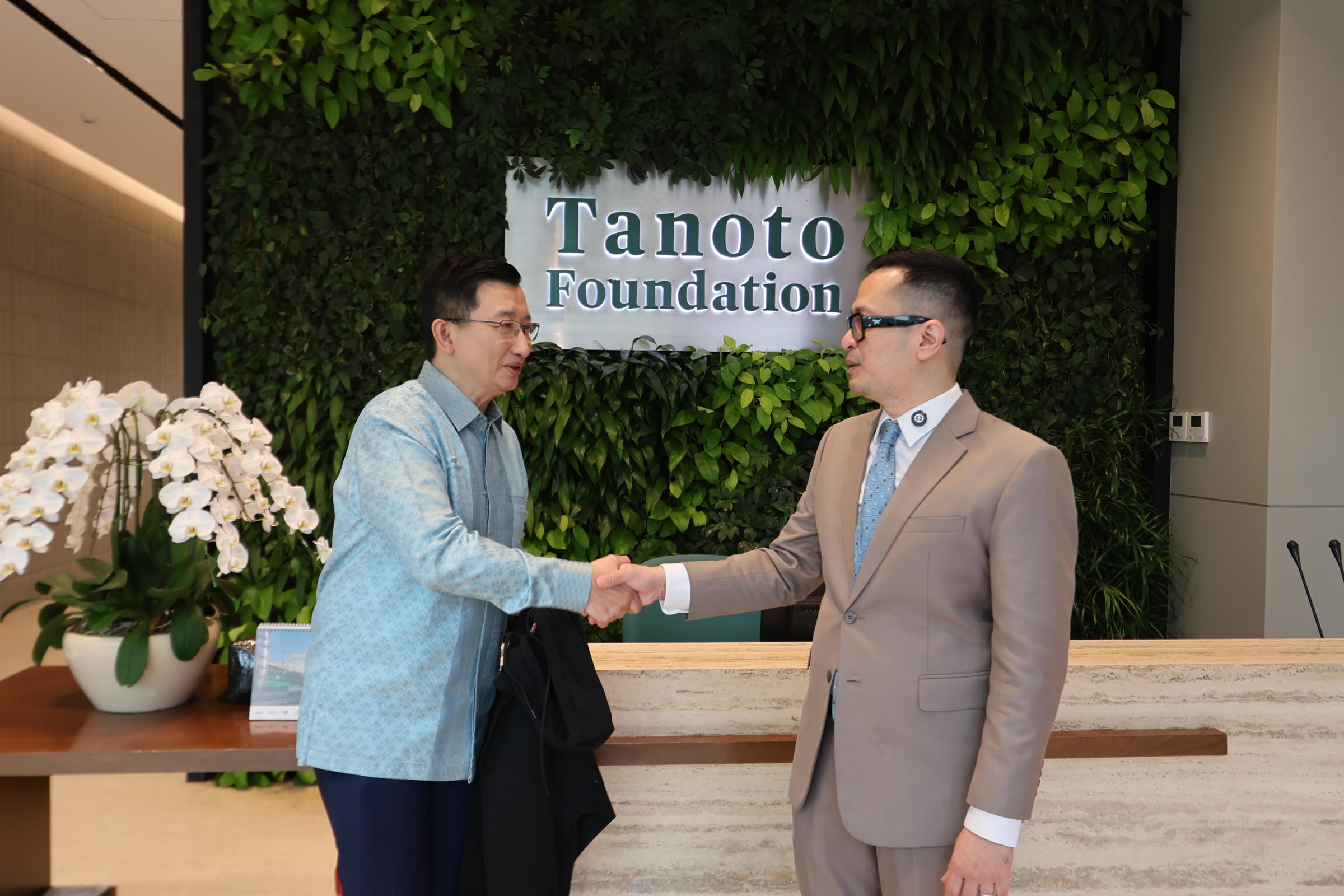 Pertemuan President University dengan Tanoto Foundation